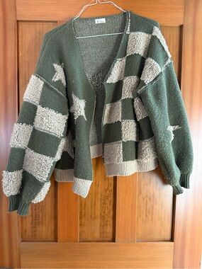 POL Green and Cream Checkerboard Star Knit Cardigan so cute!